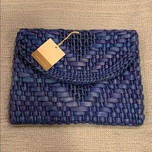 Blue straw clutch